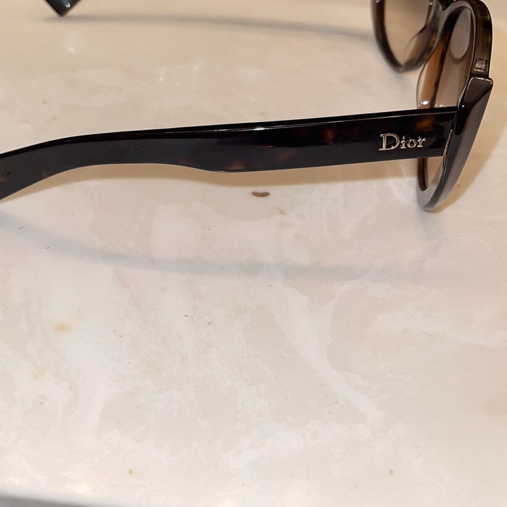 Sunglasses - Picture 2 of 2